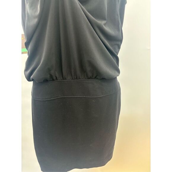 Taylor - Black Sleeveless Dress with Silver Beaded Neck Detail size 8 - Picture 4 of 12